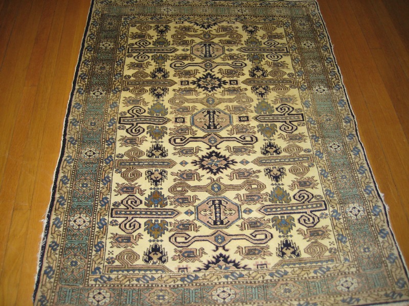 Ardebil (Ivory/LightBlue)